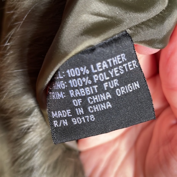 Olive green leather jacket with rabbit fur - Picture 7 of 7